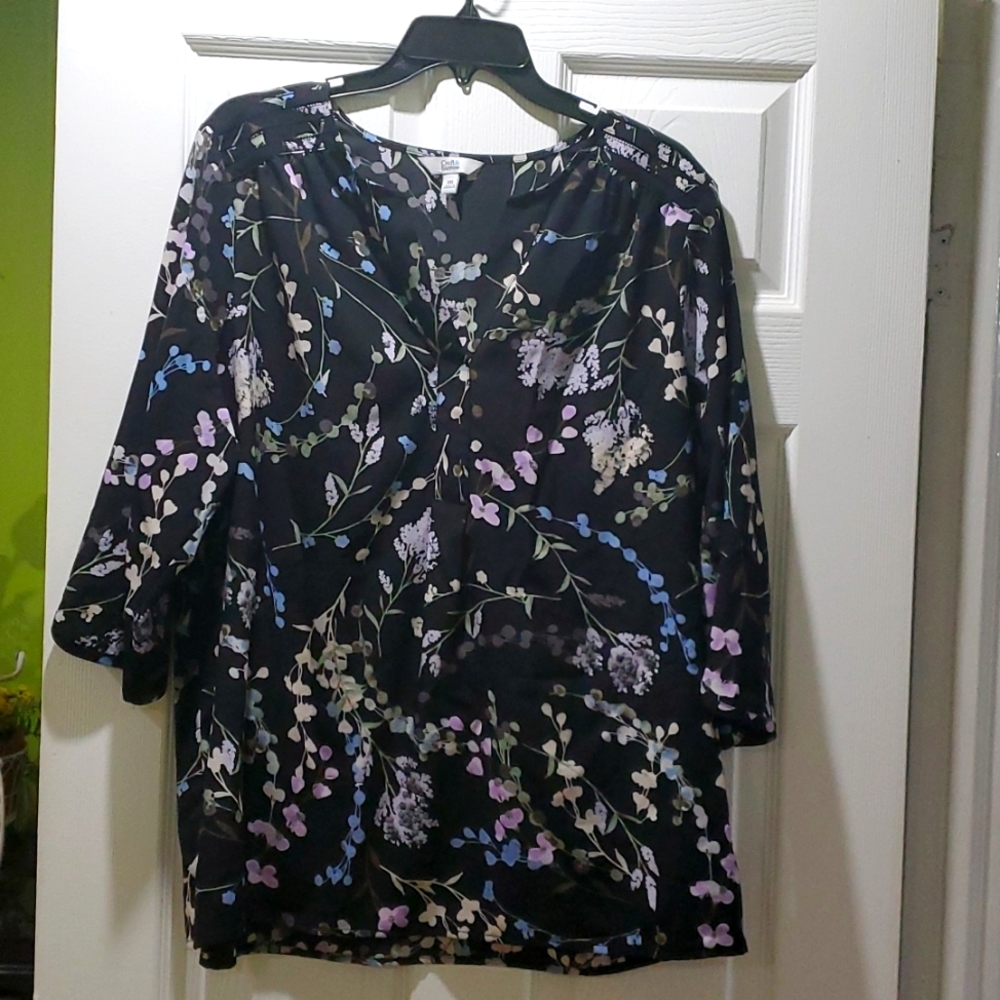 Black floral top